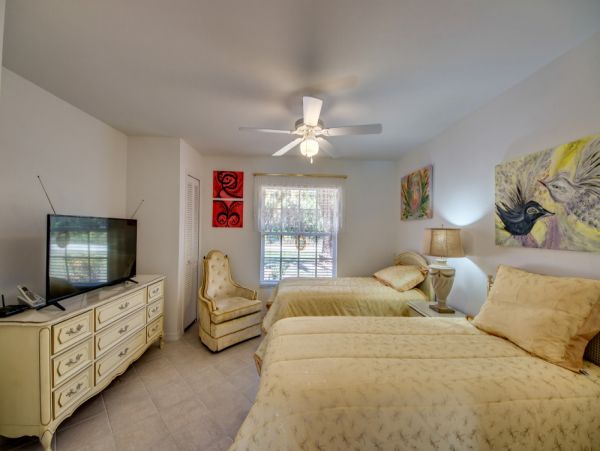 Vacation Home in Cape Coral with Caged Pool and Boat Dock