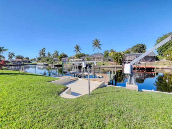 Cape Coral Home 1024361