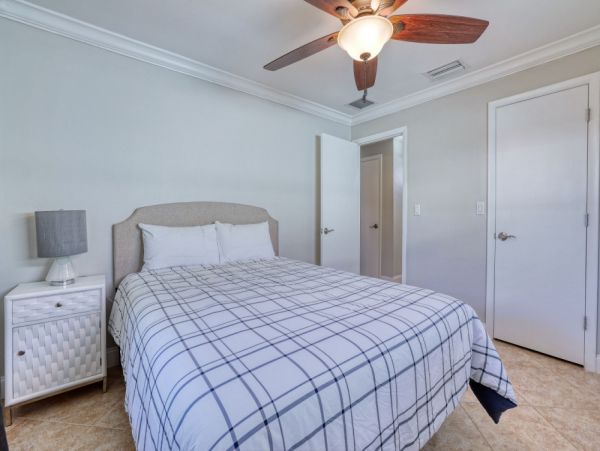 Cape Coral Home 1024361