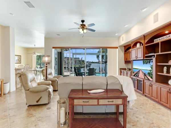 Cape Coral Home 1024363