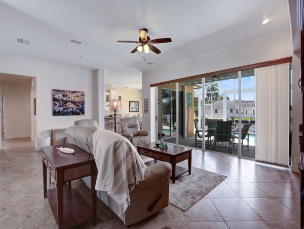 Cape Coral Home 1024363