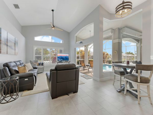 Cape Coral Home 1024366