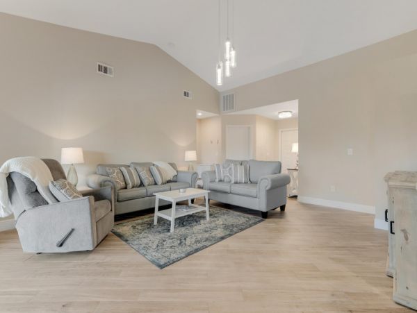 Cape Coral Home 1024369