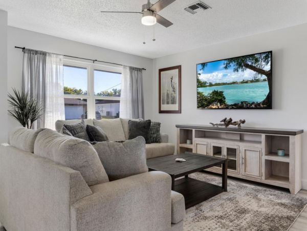Cape Coral Home 1024370