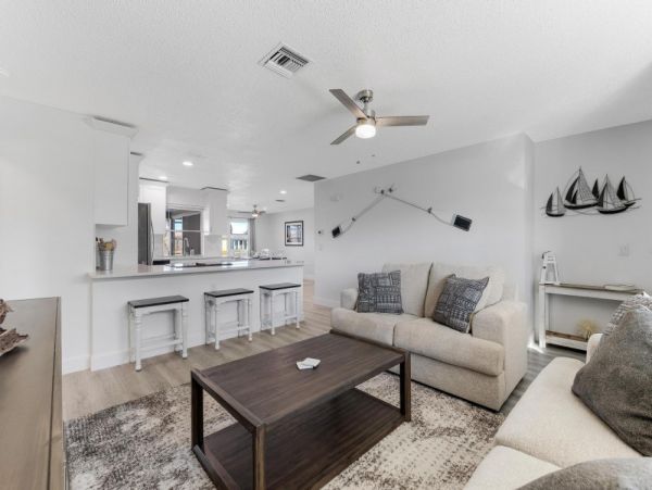 Cape Coral Home 1024370