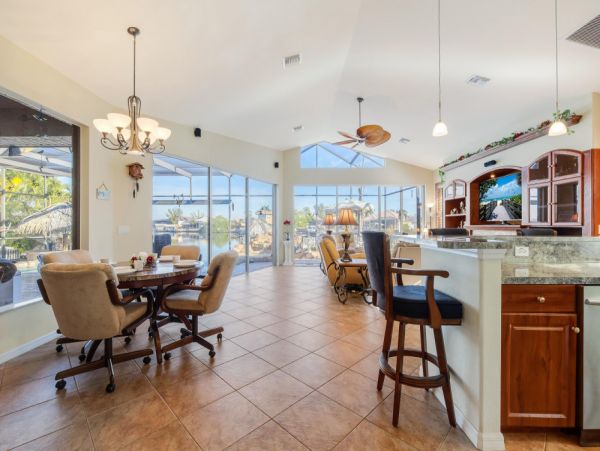 Cape Coral Home 1024376