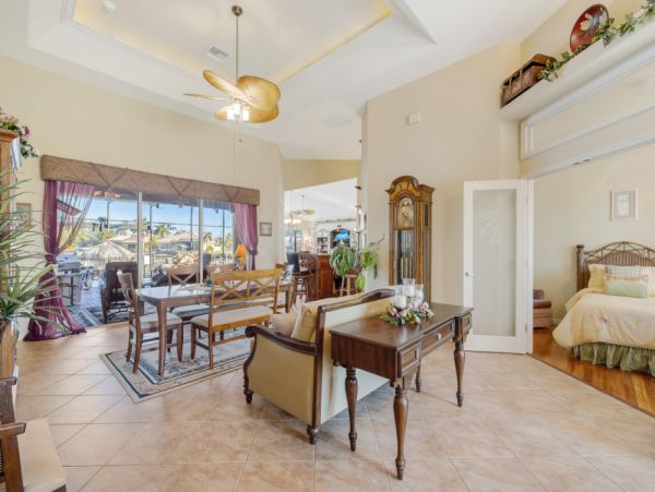 Cape Coral Home 1024376