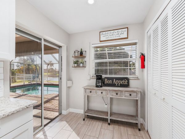 Canalfront 3 Bedroom Pool Home in Cape Coral with Dock