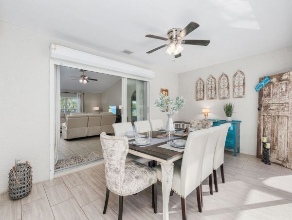 Canalfront 3 Bedroom Pool Home in Cape Coral with Dock