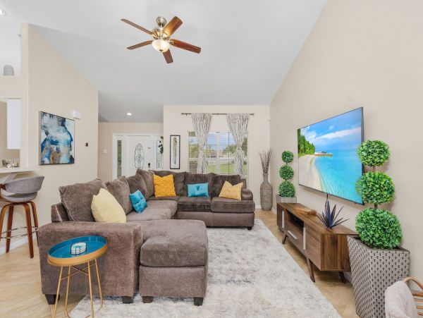 Cape Coral Home 1024378