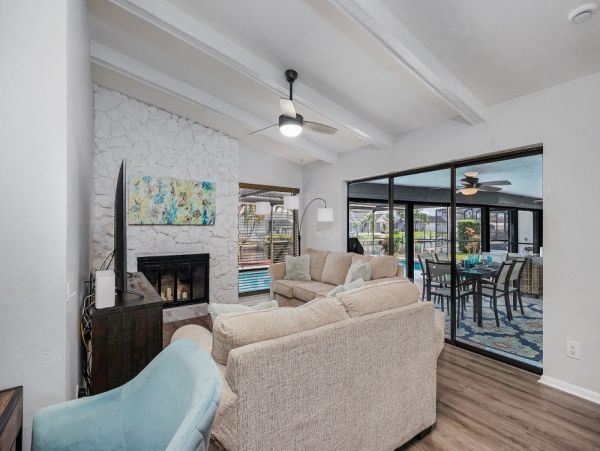 Cape Coral Home 1024379