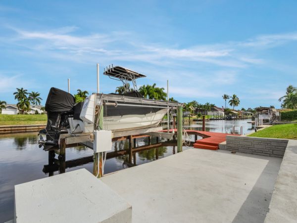 Cape Coral Home 1024379