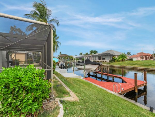 Cape Coral Home 1024379