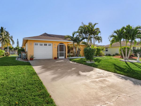 Cape Coral Home 1024380