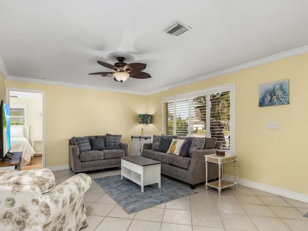 Cape Coral Home 1024380
