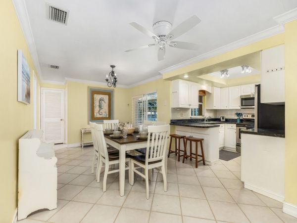 Cape Coral Home 1024380