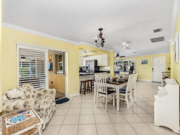 Cape Coral Home 1024380