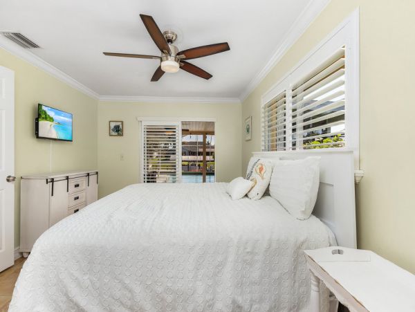 Cape Coral Home 1024380