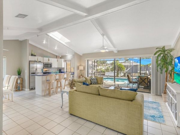 Cape Coral Home 1024381