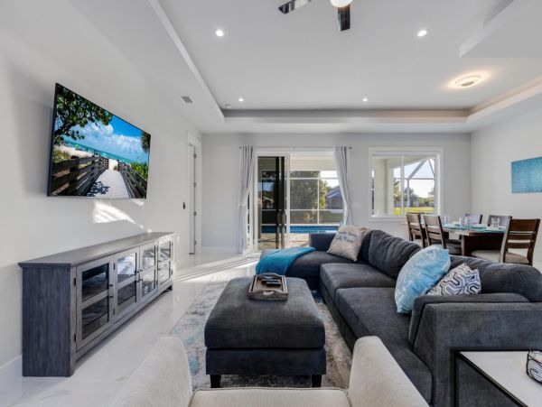 Cape Coral Home 1024384