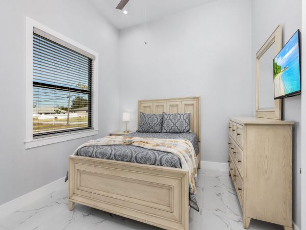 Cape Coral Home 1024386