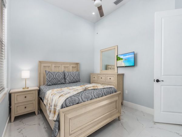 Cape Coral Home 1024386