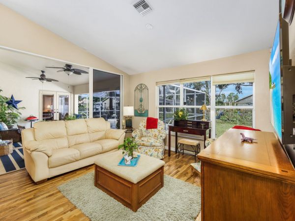Cape Coral Home 1024387