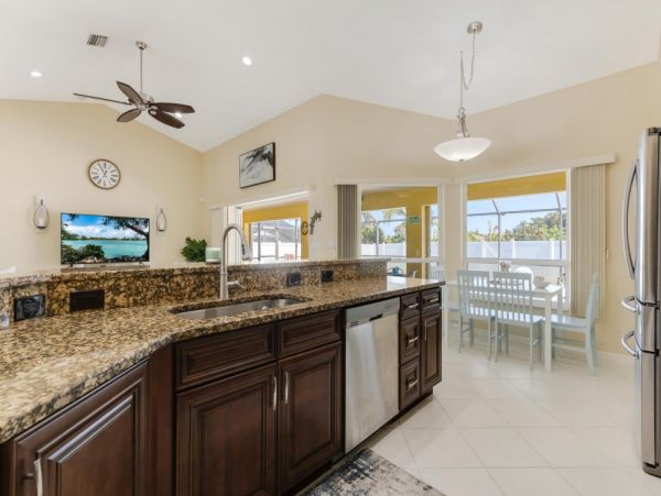 Cape Coral Home 1024388