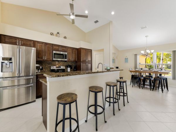 Cape Coral Home 1024388
