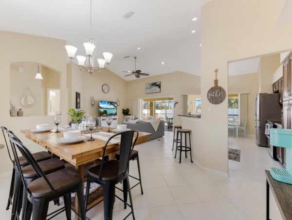 Cape Coral Home 1024388