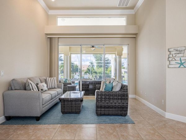 Cape Coral Home 1024389