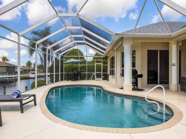 Cape Coral Home 1024389