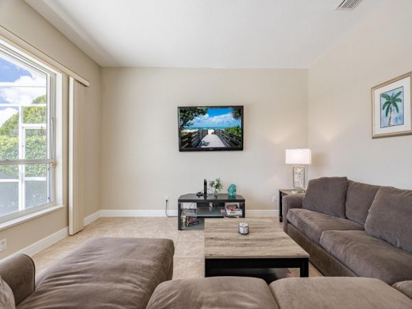 Cape Coral Home 1024389