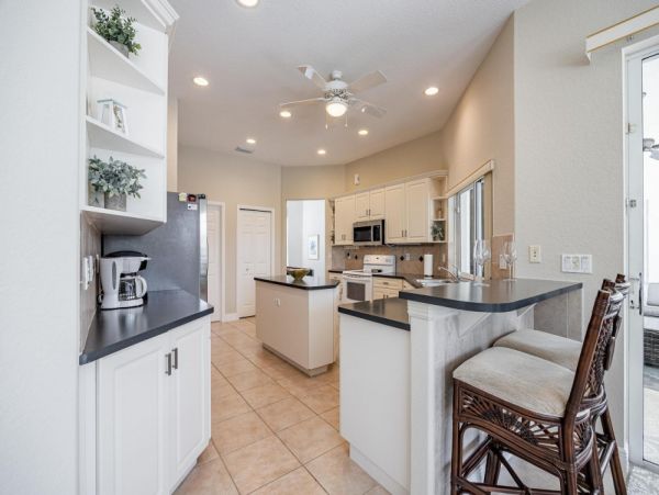Cape Coral Home 1024389