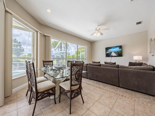 Cape Coral Home 1024389