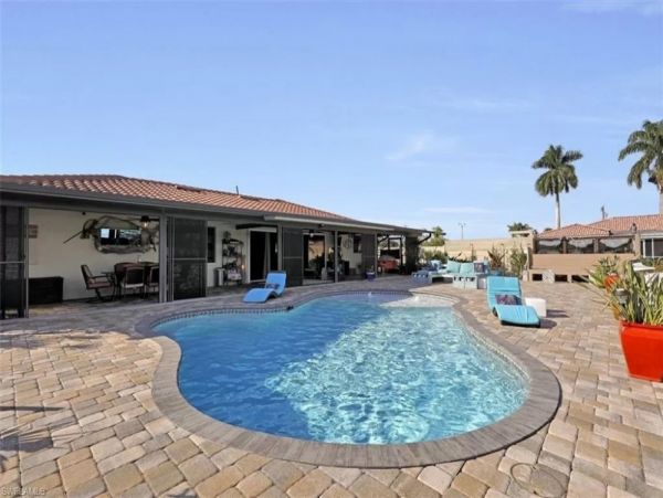 Cape Coral Home 1024391