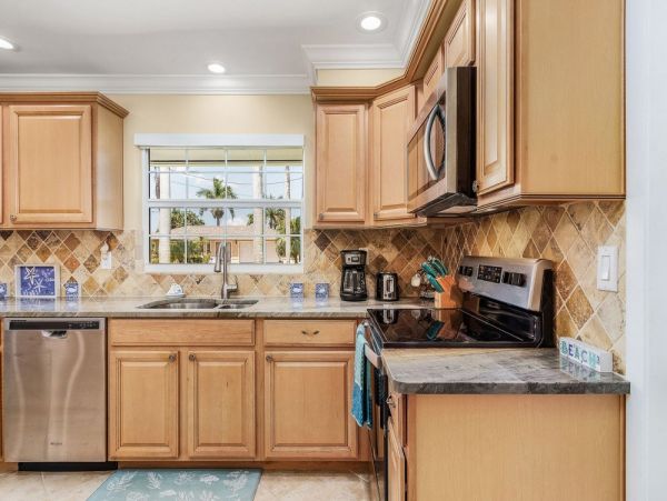 Cape Coral Home 1024392