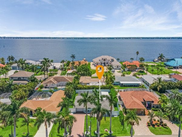 Cape Coral Home 1024392