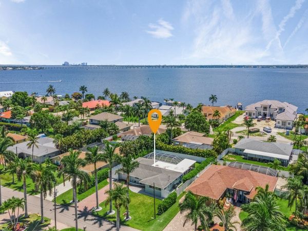 Cape Coral Home 1024392