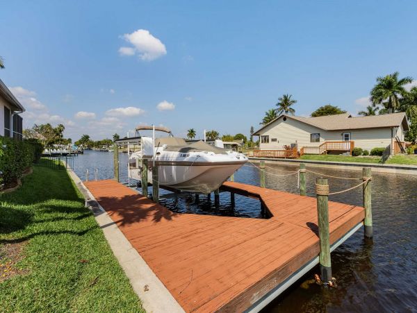 Cape Coral Home 1024394