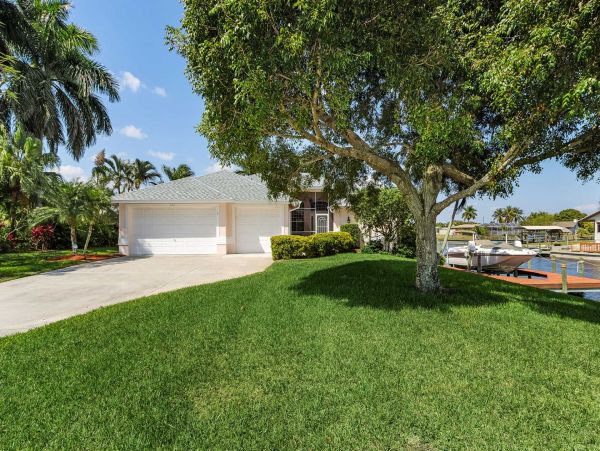 Cape Coral Home 1024394