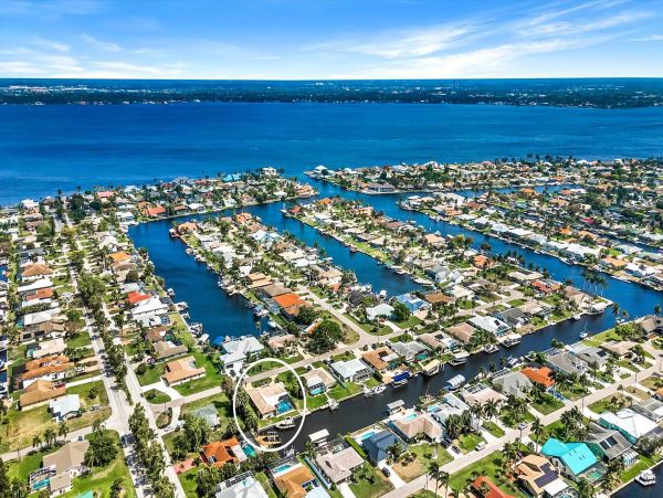 Cape Coral Home 1024395