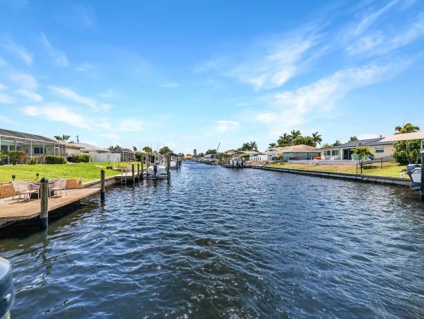Cape Coral Home 1024395