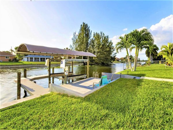 Cape Coral Home 1024398