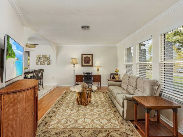 Cape Coral Home 1024398