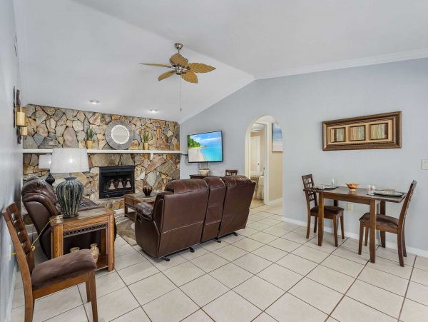 Cape Coral Home 1024398
