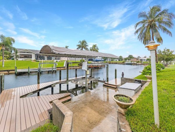 Cape Coral Home 1024399