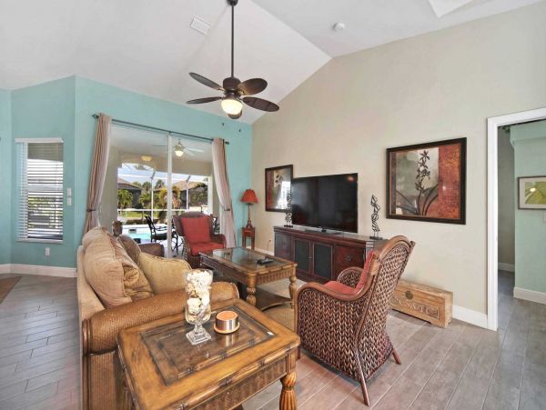 Cape Coral Home 1024400