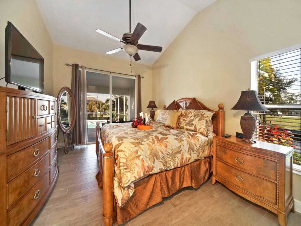 Cape Coral Home 1024400