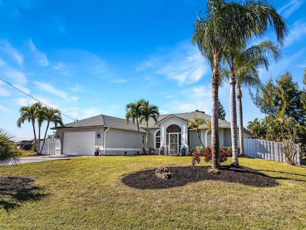 Cape Coral Home 1024401